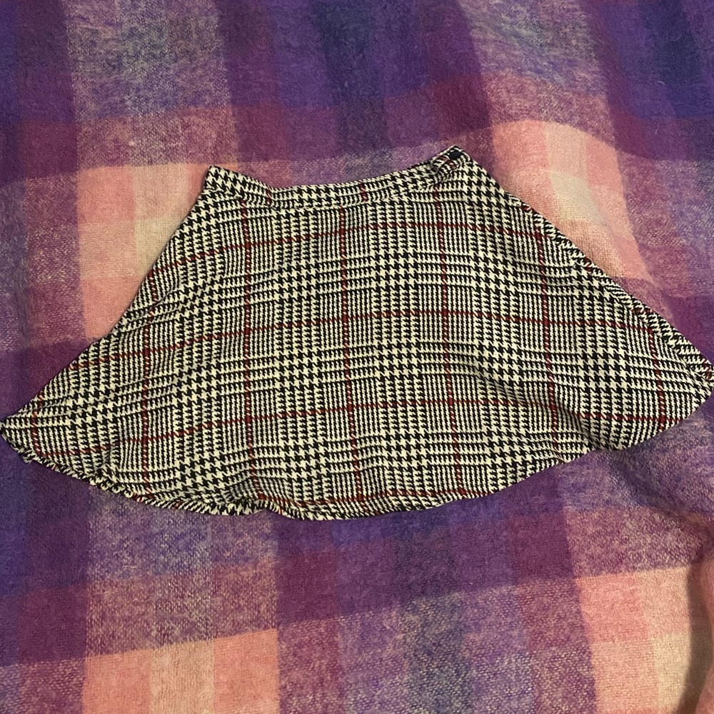 American Apparel houndstooth plaid mini skirt